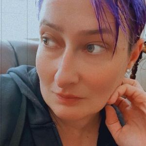 Meet your Posher, Elaine